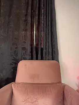 AlannaDollx online show from March 1, 2026, 5:15 pm