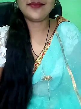 Snapshot of Rashmi_011 chatting on October 6, 2025, 5:43 pm Rashmi 011 online show from October 6, 2025, 5:43 pm