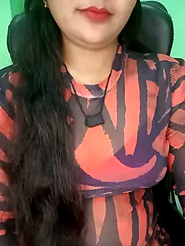 Snapshot of Rashmi_011 chatting on October 22, 2025, 4:18 pm Rashmi 011 online show from October 22, 2025, 4:18 pm