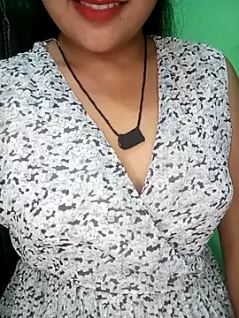 Snapshot of Rashmi_011 chatting on October 26, 2025, 7:36 am Rashmi 011 online show from October 26, 2025, 7:36 am