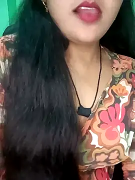 Snapshot of Rashmi_011 chatting on October 28, 2025, 4:42 pm Rashmi 011 online show from October 28, 2025, 4:42 pm
