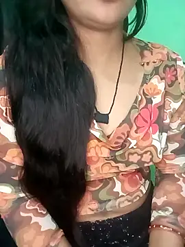 Snapshot of Rashmi_011 chatting on November 1, 2025, 9:39 pm Rashmi 011 online show from November 1, 2025, 9:39 pm