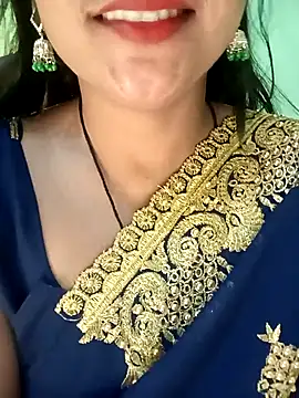 Snapshot of Rashmi_011 chatting on November 24, 2025, 11:04 pm Rashmi 011 online show from November 24, 2025, 11:04 pm