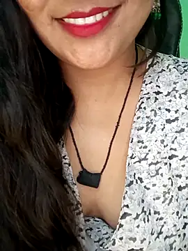 Snapshot of Rashmi_011 chatting on November 26, 2025, 11:22 am Rashmi 011 online show from November 26, 2025, 11:22 am