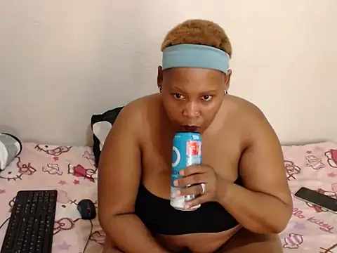 Snapshot of SexyChubyPussyZA chatting on February 4, 2026, 12:11 pm SexyChubyPussyZA online show from February 4, 2026, 12:11 pm