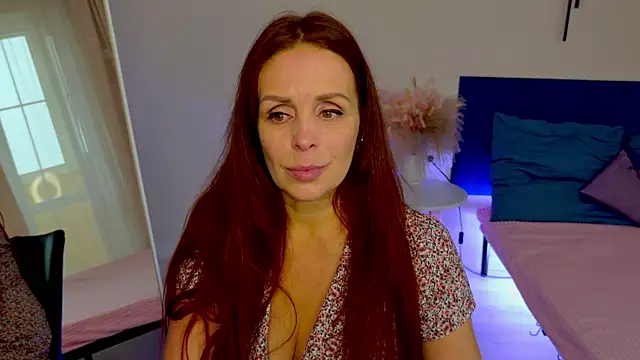 Snapshot of Alexis_Lovely chatting on October 21, 2025, 5:19 am Alexis Lovely online show from October 21, 2025, 5:19 am