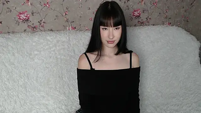 NaemiiBlush online show from June 11, 2026, 4:38 pm