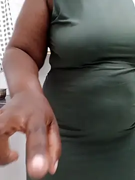 Bigboobsbooty online show from March 4, 2026, 1:17 pm