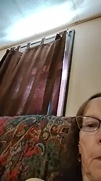 Snapshot of Spicylady1234 chatting on May 29, 2026, 9:35 pm Spicylady1234 online show from May 29, 2026, 9:35 pm