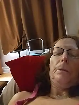 Snapshot of Spicylady1234 chatting on July 24, 2026, 7:12 pm Spicylady1234 online show from July 24, 2026, 7:12 pm