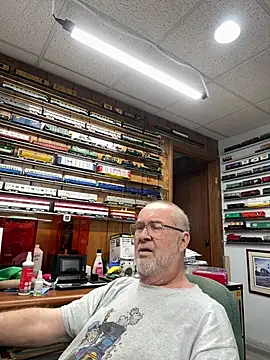 Jcaspen online show from April 5, 2026, 1:08 pm