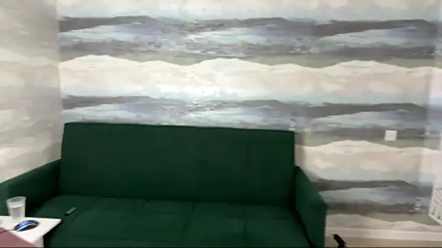 Snapshot of SunnySprinkle chatting on October 22, 2025, 11:43 am SunnySprinkle online show from October 22, 2025, 11:43 am