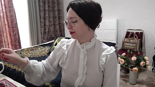 Snapshot of Arisa5000 chatting on May 11, 2026, 9:37 am Arisa5000 online show from May 11, 2026, 9:37 am
