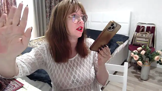 Snapshot of Arisa5000 chatting on May 21, 2026, 11:28 am Arisa5000 online show from May 21, 2026, 11:28 am
