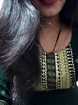 anjali2351 online show from April 13, 2026, 1:16 pm