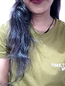 anjali2351 online show from April 16, 2026, 5:19 am