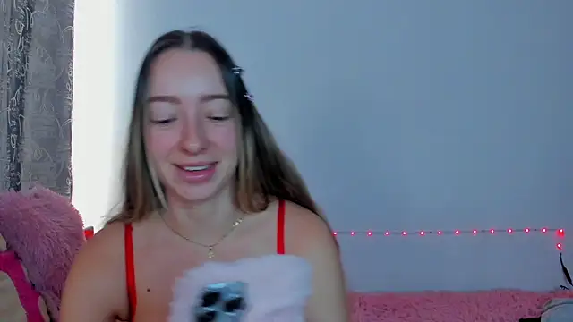 Sophia rouse online show from November 10, 2025, 3:33 pm