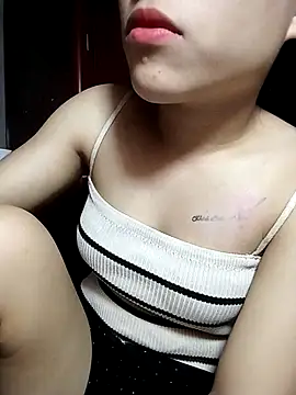 Snapshot of Lyly69699 chatting on October 11, 2025, 5:17 am Lyly69699 online show from October 11, 2025, 5:17 am