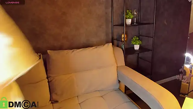 Snapshot of Barbara_Mitchel chatting on October 21, 2025, 1:06 am Barbara Mitchel online show from October 21, 2025, 1:06 am