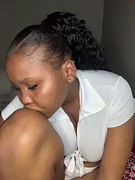 Scarlettxx21 online show from April 9, 2026, 7:41 pm