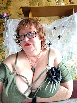 Snapshot of TATSI23 chatting on October 31, 2025, 12:17 pm TATSI23 online show from October 31, 2025, 12:17 pm