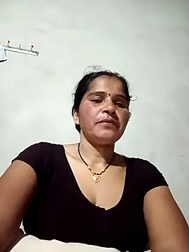 Snapshot of Nm_sanjna chatting on February 26, 2026, 12:42 am Nm sanjna online show from February 26, 2026, 12:42 am