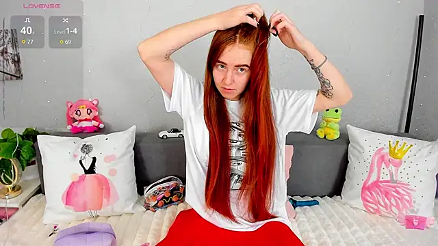 Evarey  online show from December 23, 2025, 6:44 am