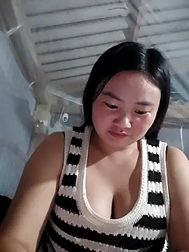 Snapshot of pi-pi-00 chatting on October 19, 2025, 3:45 pm pi-pi-00 online show from October 19, 2025, 3:45 pm