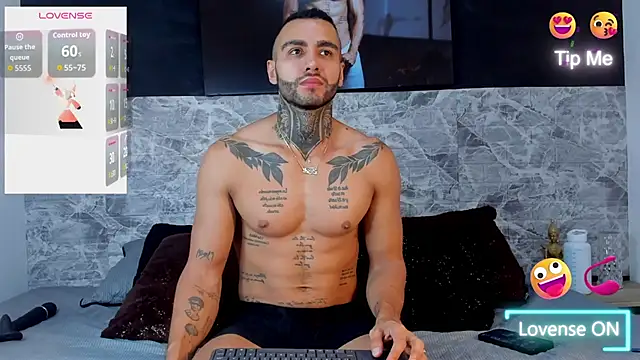 Snapshot of Danny_Willson chatting on November 9, 2025, 10:13 am Danny Willson online show from November 9, 2025, 10:13 am