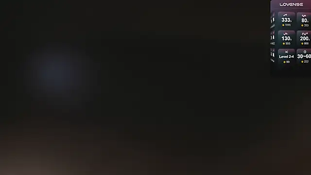 Snapshot of ElleGold chatting on October 23, 2025, 11:24 pm ElleGold online show from October 23, 2025, 11:24 pm