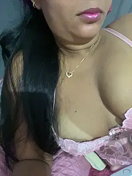 Snapshot of Brunamorenago chatting on May 3, 2026, 10:38 pm Brunamorenago online show from May 3, 2026, 10:38 pm
