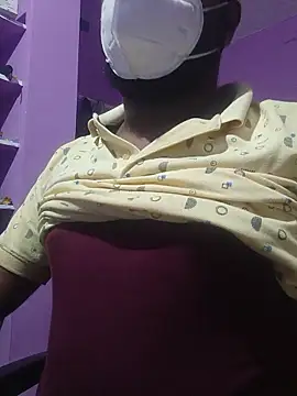 Snapshot of Y0ur_Slave chatting on January 13, 2026, 5:07 pm Y0ur Slave online show from January 13, 2026, 5:07 pm