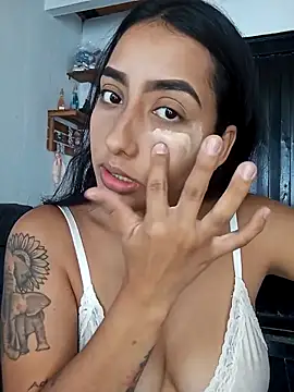 Snapshot of Queen_sofya chatting on October 22, 2025, 5:13 pm Queen sofya online show from October 22, 2025, 5:13 pm