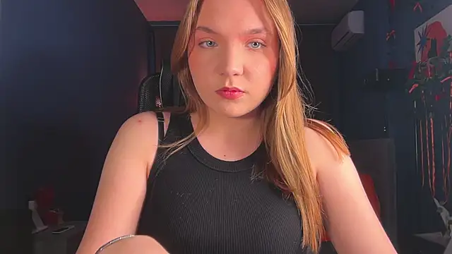 Snapshot of RebeccaEglitis chatting on May 12, 2026, 5:21 pm RebeccaEglitis online show from May 12, 2026, 5:21 pm