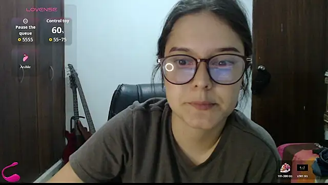 CarlaLorez online show from May 30, 2026, 1:25 am