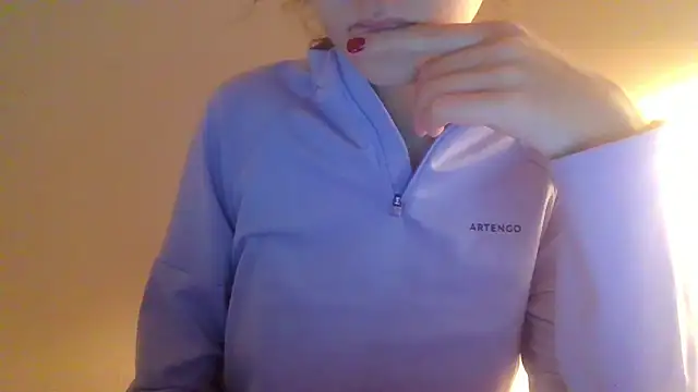 Snapshot of SuperValentina chatting on February 12, 2026, 1:39 pm SuperValentina online show from February 12, 2026, 1:39 pm