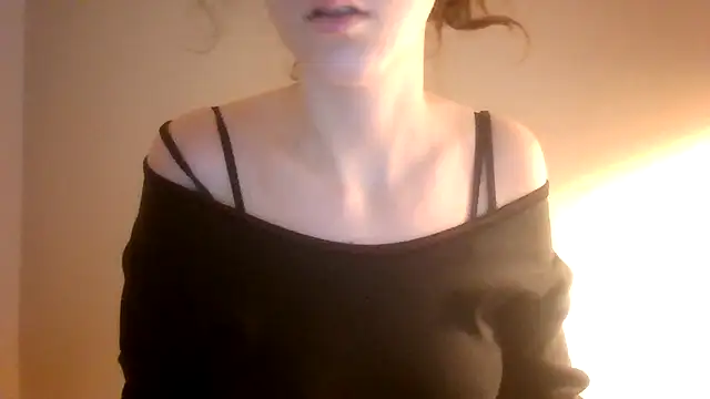 Snapshot of SuperValentina chatting on March 15, 2026, 1:06 pm SuperValentina online show from March 15, 2026, 1:06 pm