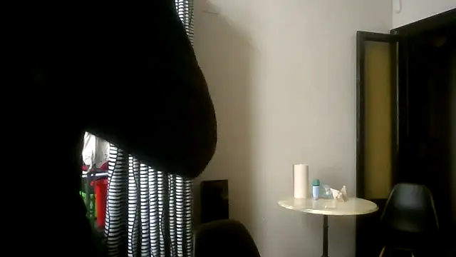 Snapshot of SuperValentina chatting on March 21, 2026, 2:20 pm SuperValentina online show from March 21, 2026, 2:20 pm