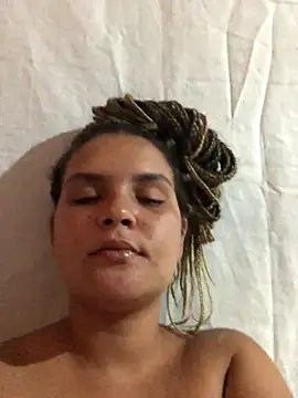 AliceXmoore online show from October 14, 2025, 1:45 pm