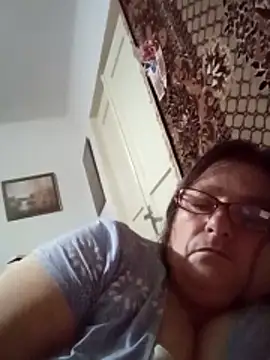 MilaCold5443 online show from November 28, 2025, 1:30 am