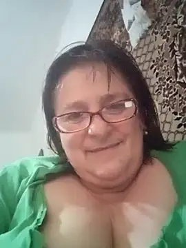 Snapshot of MilaCold5443 chatting on February 14, 2026, 2:25 pm MilaCold5443 online show from February 14, 2026, 2:25 pm