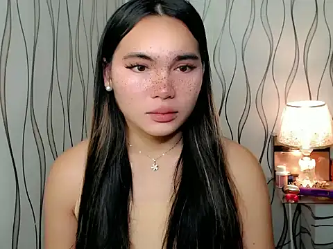 asian queen69 online show from November 7, 2025, 7:25 pm