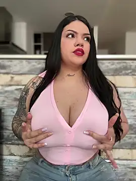 dulcemarianh  online show from March 19, 2026, 9:02 am