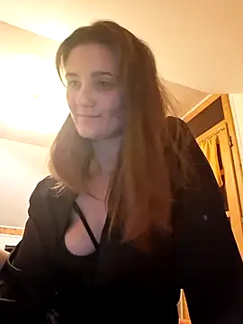 Nika aa online show from October 16, 2025, 5:14 pm