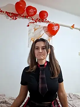 Nika aa online show from February 19, 2026, 8:27 pm