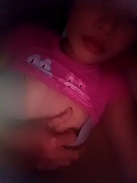 Snapshot of Rabbit-small chatting on October 13, 2025, 10:15 am Rabbit-small online show from October 13, 2025, 10:15 am