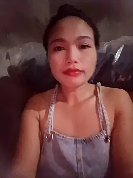 Snapshot of Rabbit-small chatting on October 14, 2025, 3:51 am Rabbit-small online show from October 14, 2025, 3:51 am