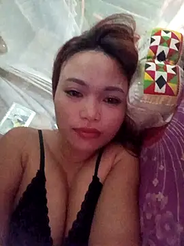 Snapshot of Rabbit-small chatting on November 6, 2025, 9:37 pm Rabbit-small online show from November 6, 2025, 9:37 pm