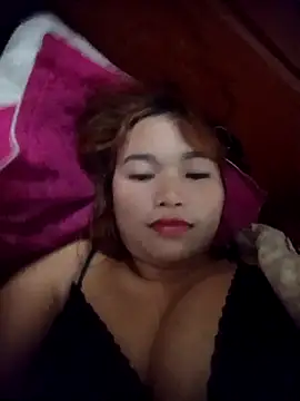 Snapshot of Rabbit-small chatting on February 9, 2026, 4:16 am Rabbit-small online show from February 9, 2026, 4:16 am