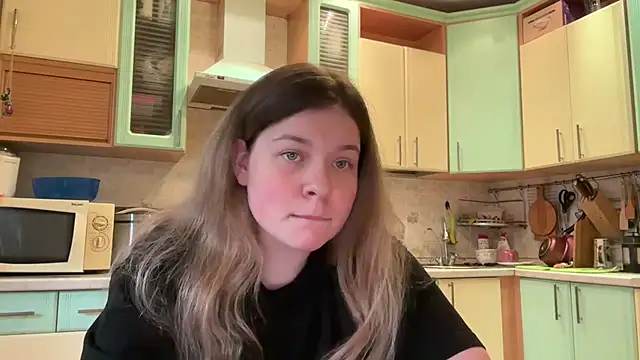 Snapshot of Crave_Elise chatting on October 22, 2025, 6:35 am Crave Elise online show from October 22, 2025, 6:35 am